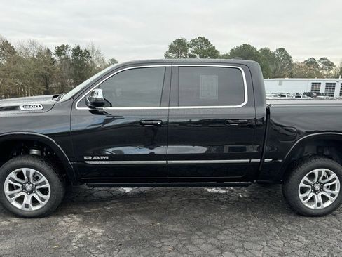 Used 2024 RAM 1500 Limited image 3