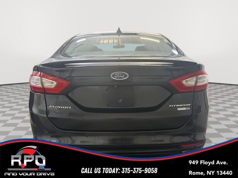 Used 2014 Ford Fusion Titanium image 4