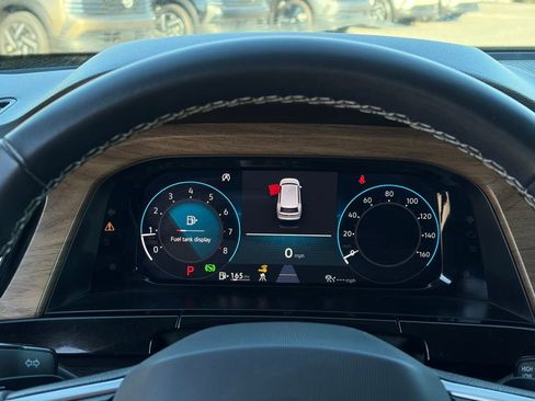 Used 2024 Volkswagen Atlas SE image 18