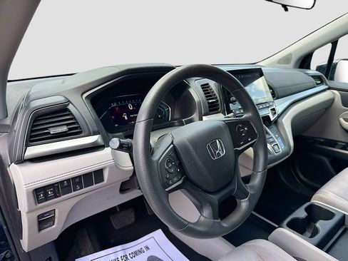 Used 2019 Honda Odyssey EX image 9