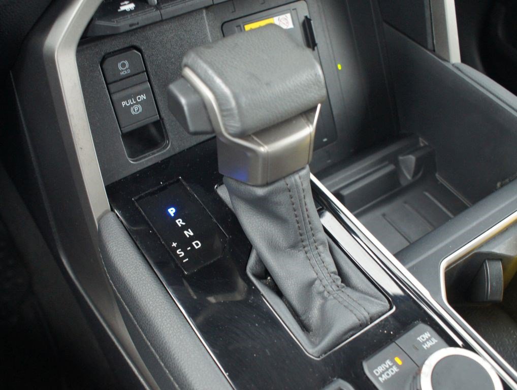 Used 2024 Toyota Tundra Limited AWD/4WD image 12