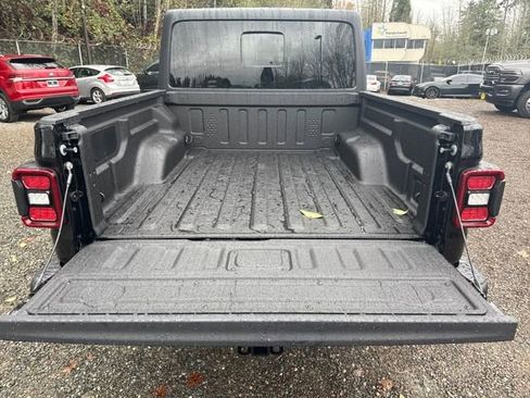 New 2026 Jeep Gladiator Rubicon image 12