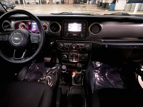 Used 2020 Jeep Wrangler Sport AWD/4WD image 14