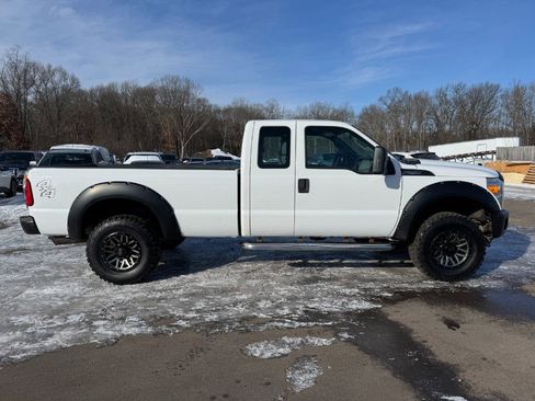 Used 2014 Ford F250 XL w/ Snow Plow Prep Package image 6