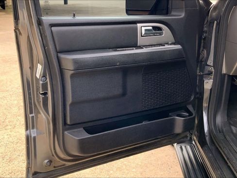 Used 2017 Ford Expedition EL Limited image 22