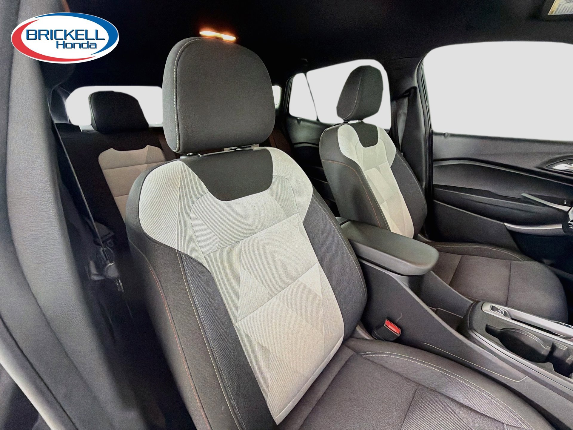 Used 2024 Chevrolet Trax RS FWD image 15