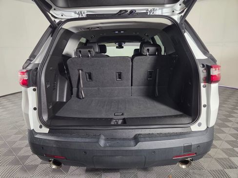 Used 2020 Chevrolet Traverse RS FWD image 28