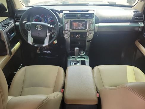 Used 2016 Toyota 4Runner SR5 Premium AWD/4WD image 10