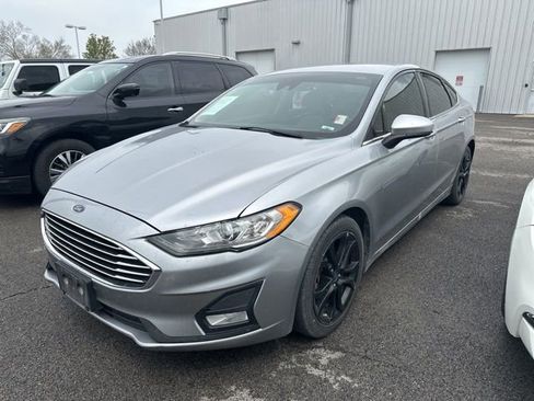 Used 2020 Ford Fusion SE w/ Equipment Group 151A image 5