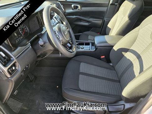 Certified 2023 Kia Sorento LX image 13