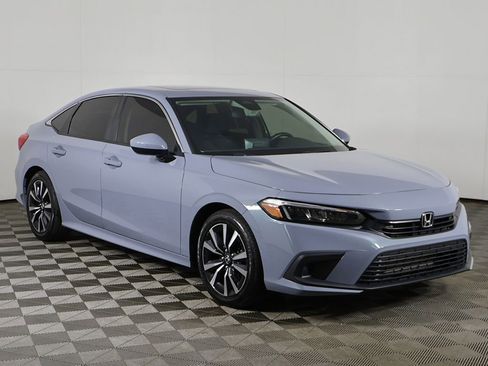 Used 2024 Honda Civic EX image 2