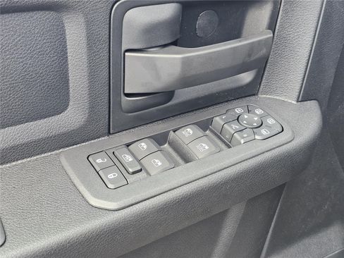 New 2026 RAM 2500 Tradesman AWD/4WD image 16