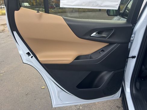 New 2026 Chevrolet Equinox ACTIV image 14