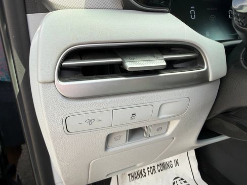 Used 2024 Hyundai Palisade SEL FWD image 13