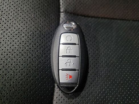 Used 2017 Nissan Rogue Sport SL w/ SL Premium Package image 32