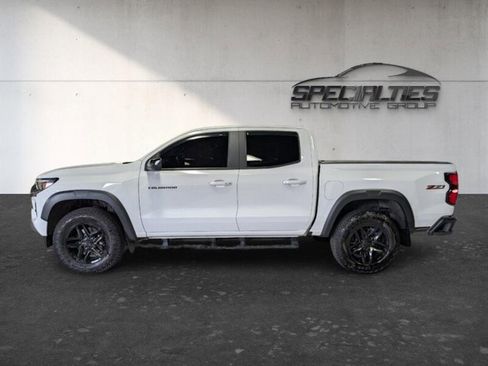 Used 2024 Chevrolet Colorado Z71 w/ Z71 Convenience Package 2 AWD/4WD image 7