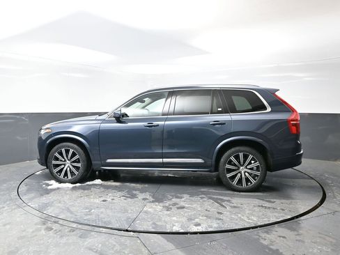 Used 2024 Volvo XC90 B6 Plus image 9