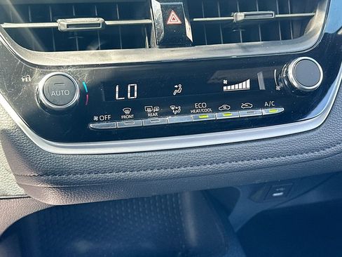 Used 2024 Toyota Corolla SE FWD image 16