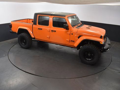 New 2025 Jeep Gladiator Sport image 36