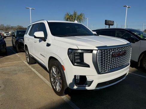Used 2022 GMC Yukon Denali image 1