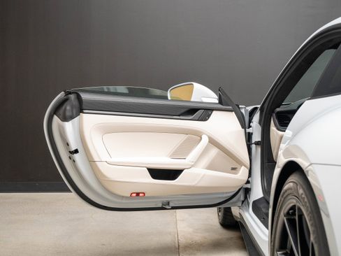 Certified 2026 Porsche 911 GT3 RWD image 34