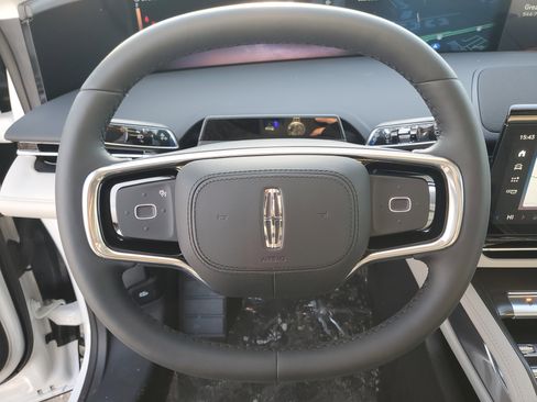 New 2026 Lincoln Nautilus Reserve w/ Jet Appearance Package image 16