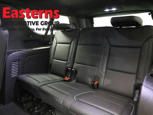 Used 2025 GMC Yukon XL Denali AWD/4WD image 29