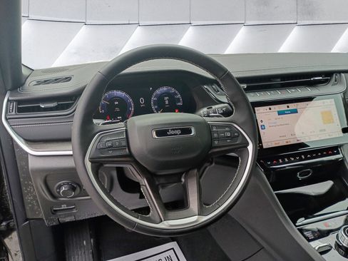 New 2026 Jeep Grand Cherokee Altitude AWD/4WD image 13