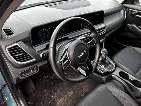 Used 2026 Kia Seltos EX image 11