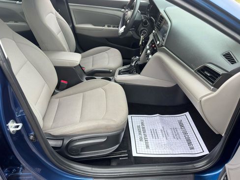 Used 2020 Hyundai Elantra SEL FWD image 32