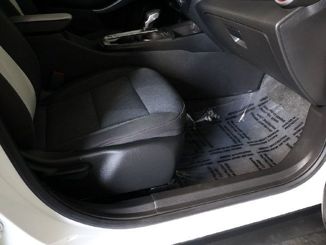Used 2024 Chevrolet Trax RS w/ Driver Confidence Package FWD image 31
