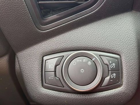 Used 2019 Ford Escape SEL AWD/4WD image 15
