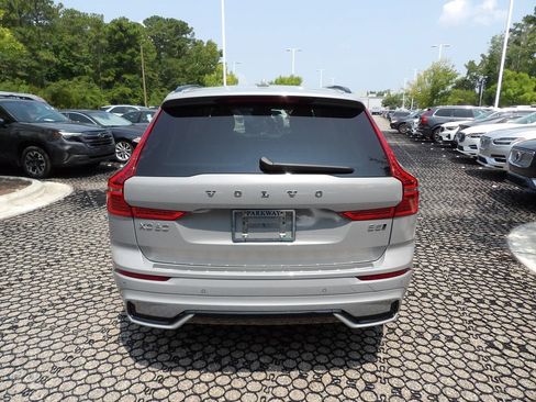 Certified 2025 Volvo XC60 B5 Ultra w/ Protection Package Premier AWD/4WD image 8