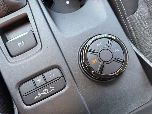 New 2025 Ford Ranger XLT w/ Equipment Group 301A High image 19