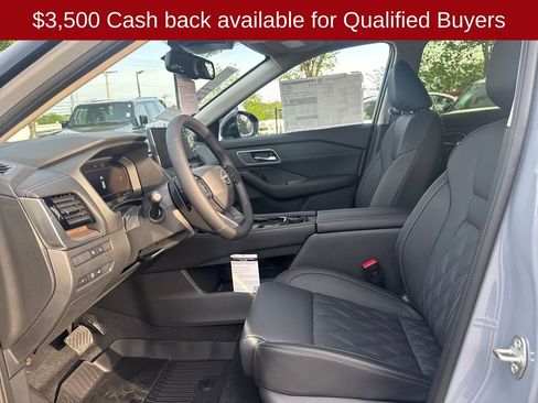 New 2026 Nissan Rogue Platinum w/ Platinum Premium Package AWD/4WD image 11