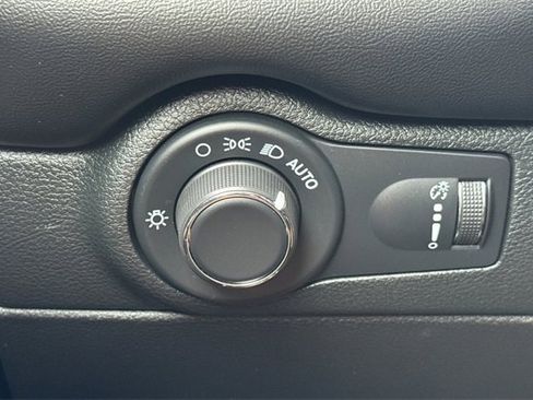 Used 2023 Dodge Durango R/T image 34