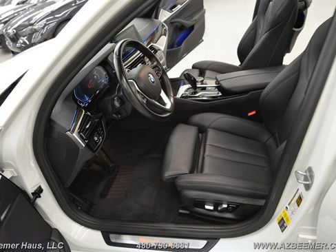 Used 2020 BMW 530e image 14