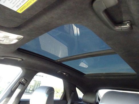 New 2025 Genesis GV70 3.5T Sport w/ Sport Advanced Package image 9