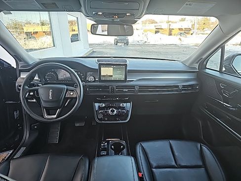 Used 2022 Lincoln Corsair Standard w/ Equipment Group 101A image 12