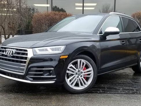 Used 2018 Audi Q5 2.0T Premium Plus w/ Premium Plus Package AWD/4WD image 1