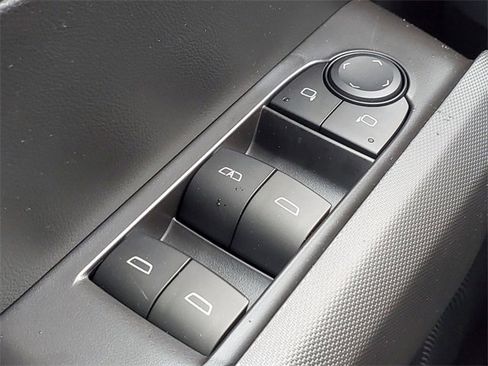 New 2025 GMC Canyon Elevation w/ Convenience Package image 11