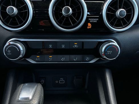 Used 2025 Nissan Sentra S image 25