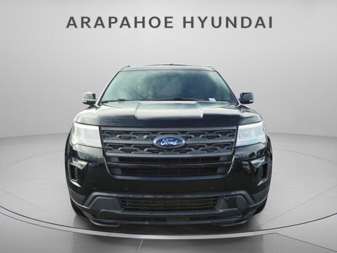 Used 2018 Ford Explorer XLT image 12