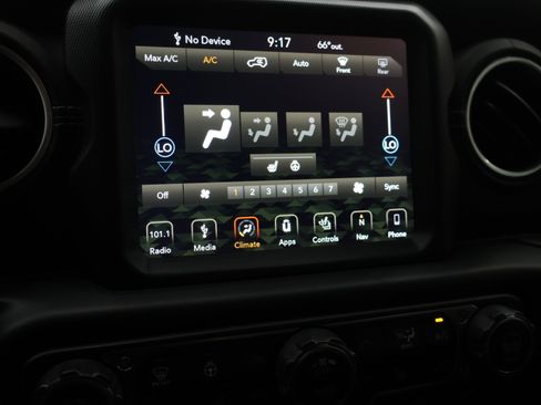 Used 2019 Jeep Wrangler Unlimited Sahara AWD/4WD image 46