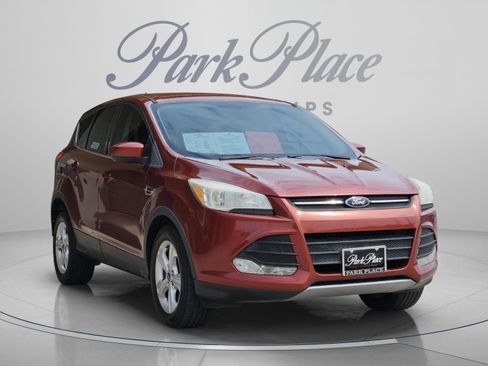 Used 2016 Ford Escape SE FWD image 8
