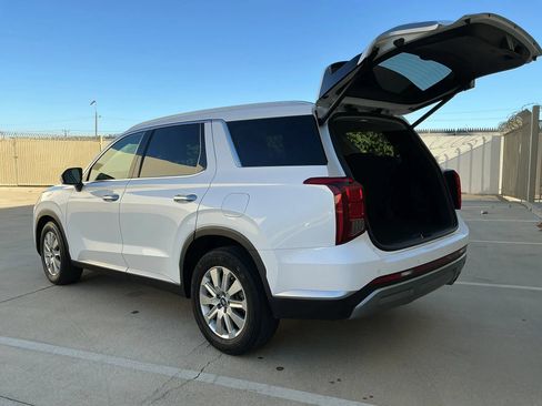 Used 2024 Hyundai Palisade SEL FWD image 14