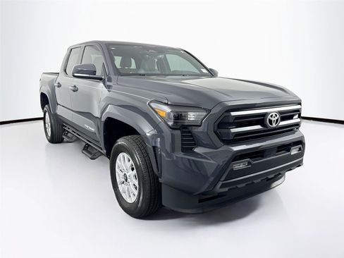 Certified 2024 Toyota Tacoma SR5 image 4