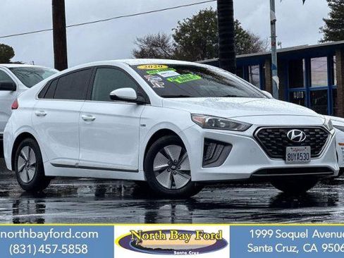 Used 2020 Hyundai Ioniq SE image 1