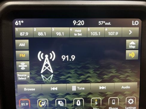 Used 2022 Jeep Gladiator Overland w/ Popular Equipment Package AWD/4WD image 12
