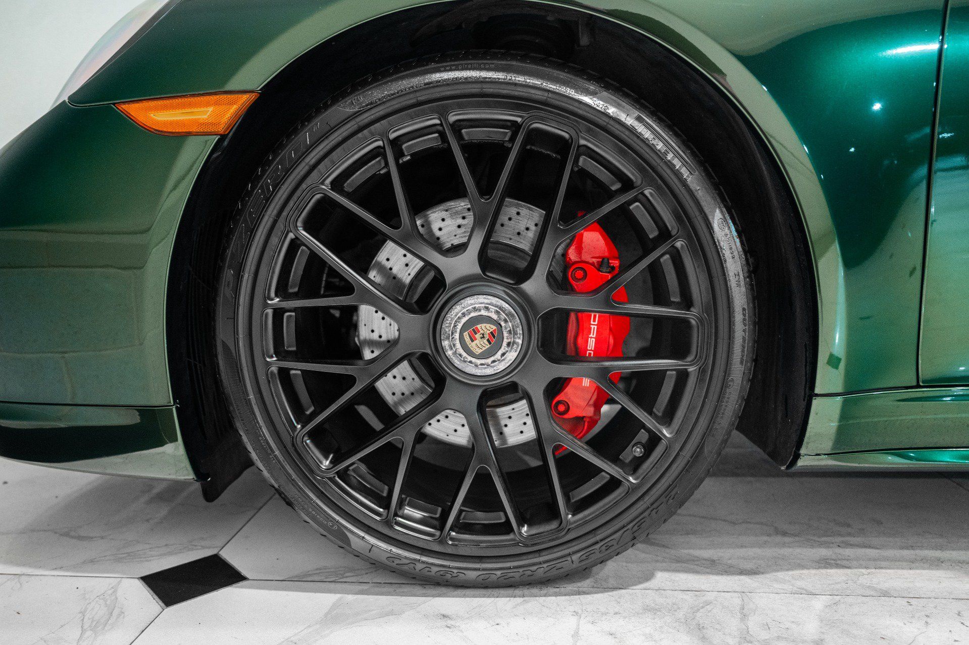 Used 2016 Porsche 911 Carrera GTS RWD image 13